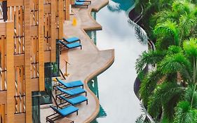 The Lunar Hotel 4*